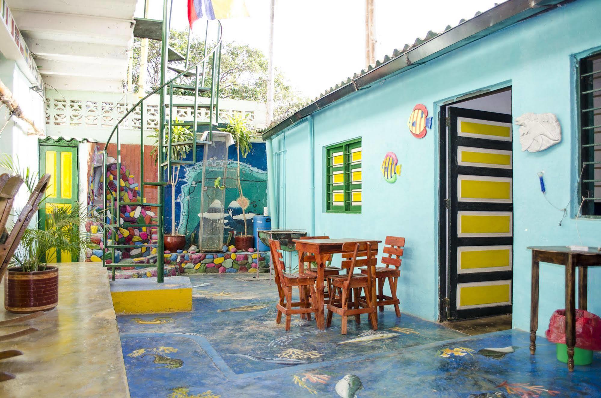 Hostel Villa Mary Taganga Exterior photo